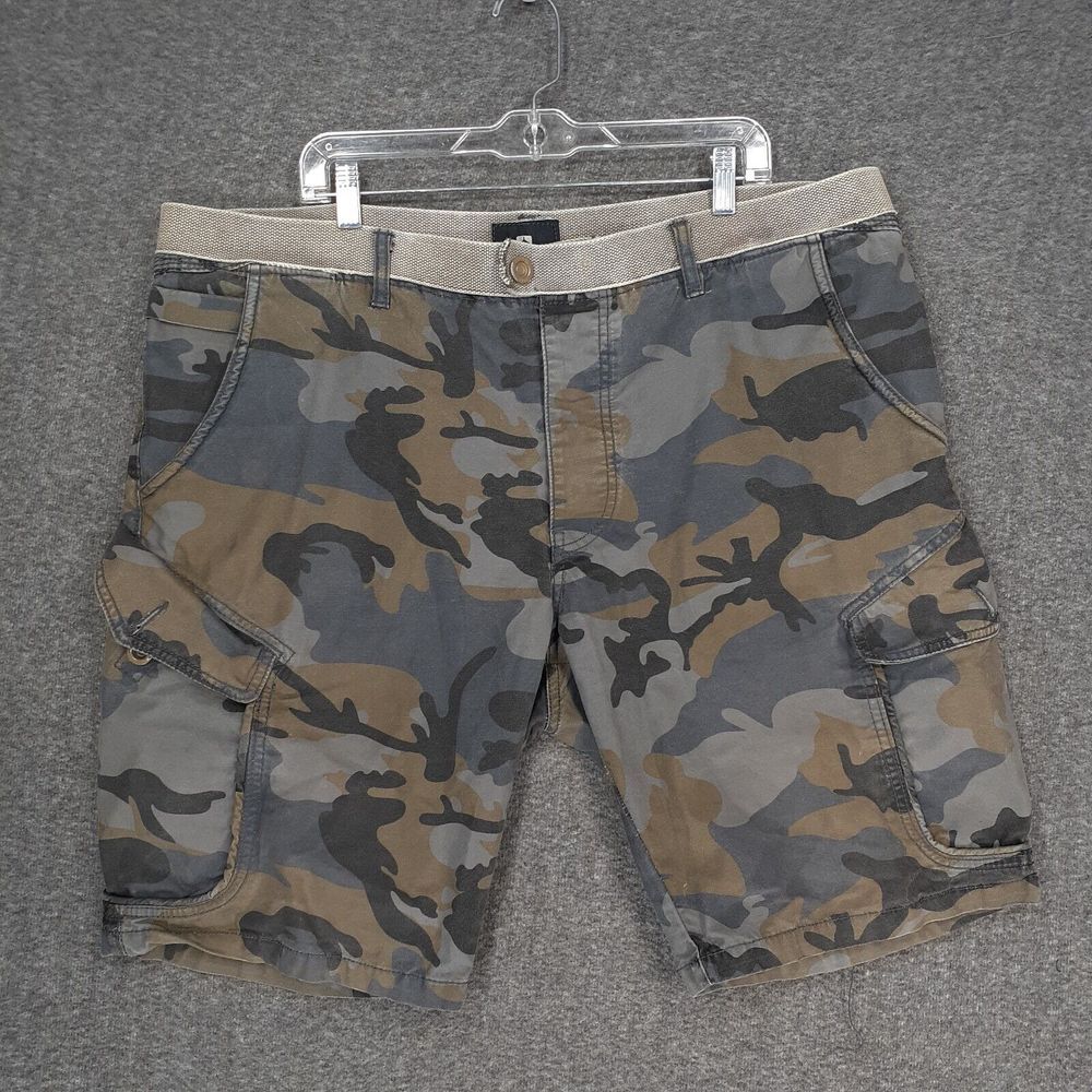 Jet Lag Cargo Shorts Mens 42 Multicolor camo print Y2K Faux Belted‎